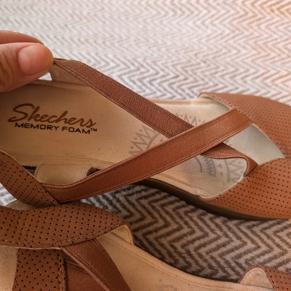 Stylish Women's Tan Wedge Sandals Piazza Solid Heels New With Out Tags - Picture 9 of 10